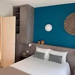 Les Baladines شقة فندقية 3*